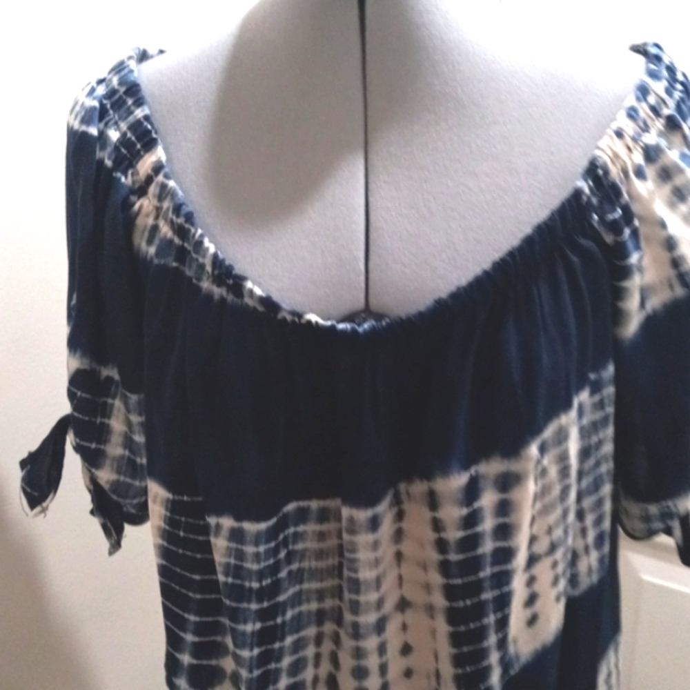 Peppermint, Sz L, Tie Dye, Top with Tie Sleeves, Elastic Neck